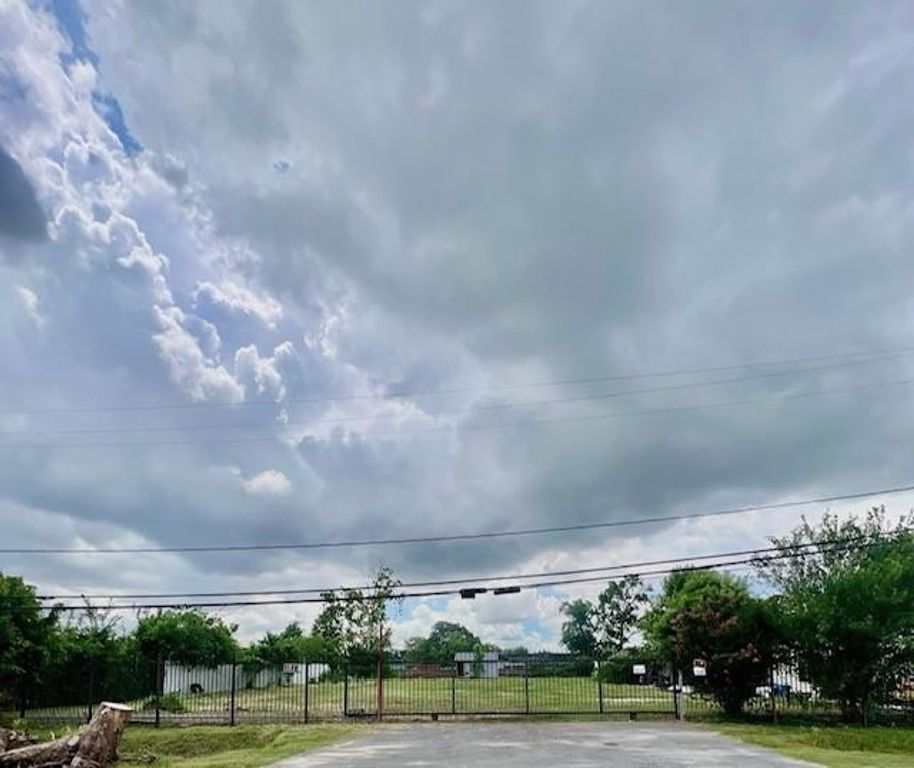 4310 Bennington Street, Houston, TX 77016