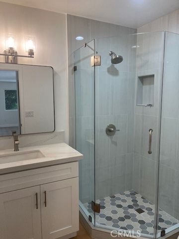 419 S Heliotrope 1, Monrovia, CA 91016