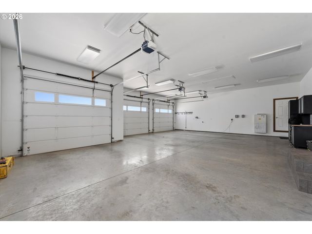 121 RIDGE Dr, La Grande, OR 97850