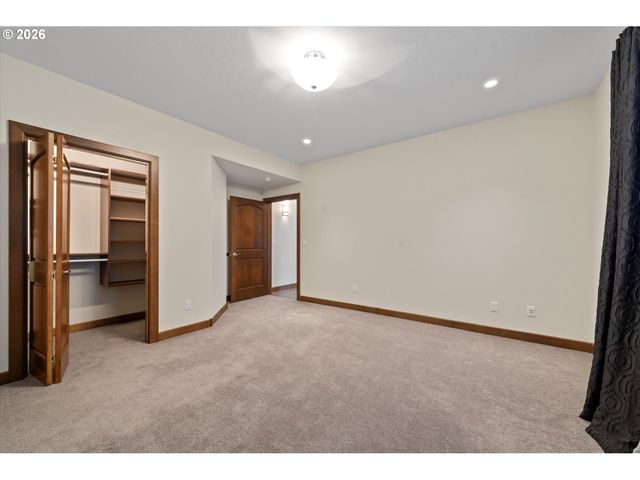 121 RIDGE Dr, La Grande, OR 97850