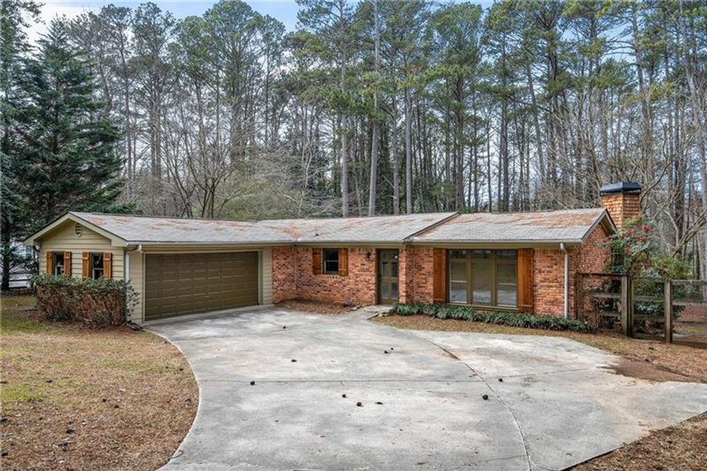 2468 Ridgeway Drive, Atlanta, GA 30360
