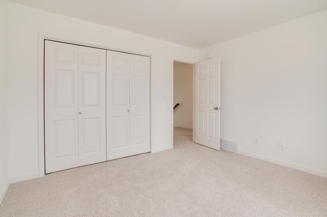 2522 38th Avenue S, Moorhead, MN 56560