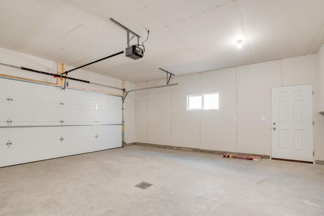 2522 38th Avenue S, Moorhead, MN 56560