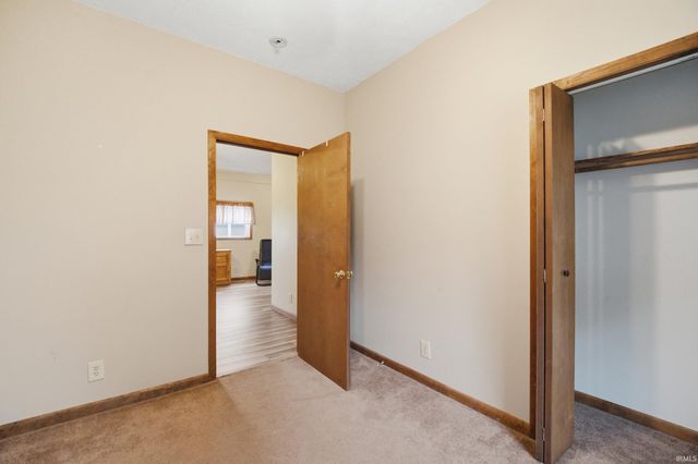 4236 S County Line Rd E Road, Mulberry, IN 46058