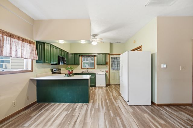 4236 S County Line Rd E Road, Mulberry, IN 46058
