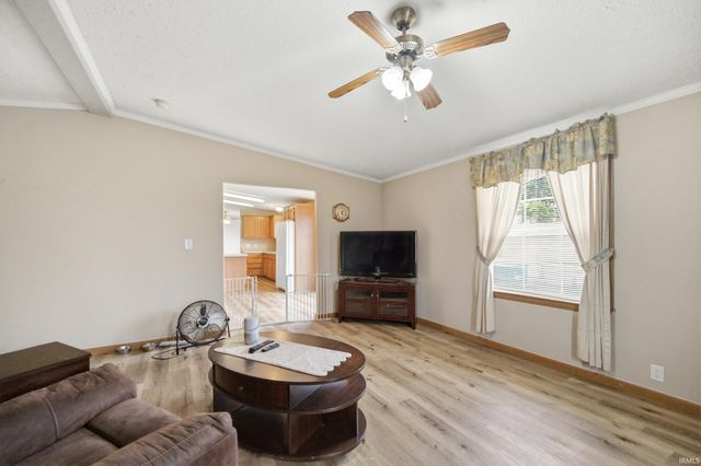 4236 S County Line Rd E Road, Mulberry, IN 46058