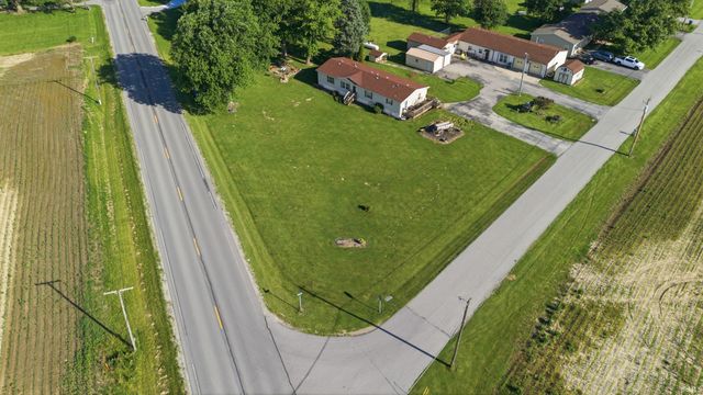 4236 S County Line Rd E Road, Mulberry, IN 46058