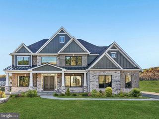 530 NEWCOMEN RD #R1D, Uwchland, PA 19480