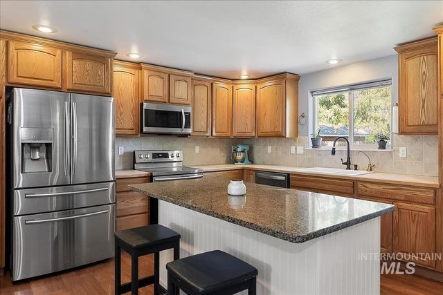 1803 Poplar St, Caldwell, ID 83605