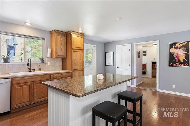 1803 Poplar St, Caldwell, ID 83605