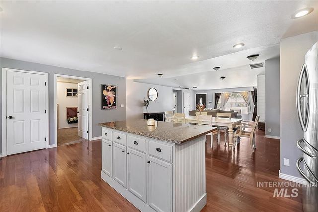 1803 Poplar St, Caldwell, ID 83605
