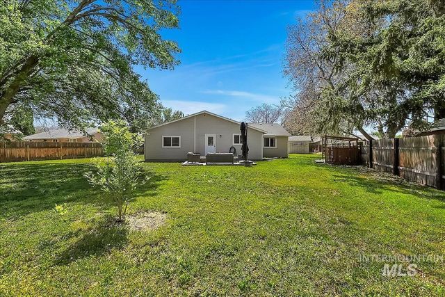 1803 Poplar St, Caldwell, ID 83605