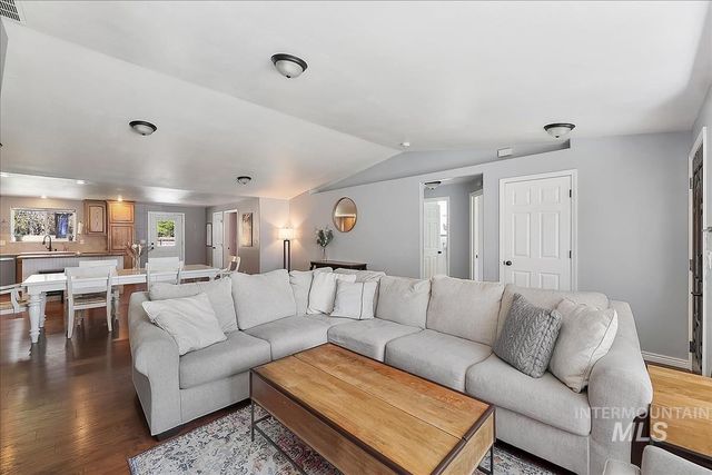 1803 Poplar St, Caldwell, ID 83605