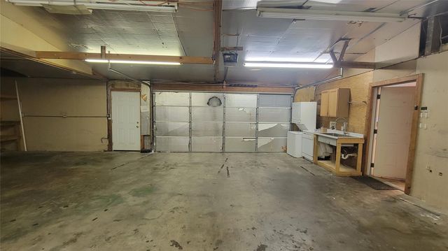 920 Cable Street, Conroe, TX 77301
