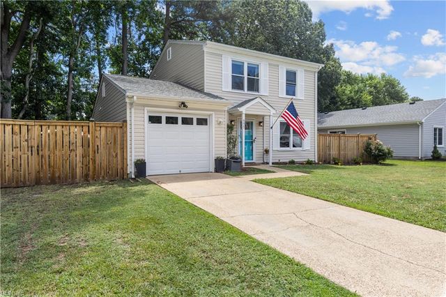 695 Chatsworth DR, Newport News, VA 23601
