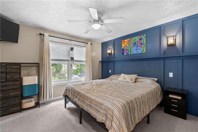 695 Chatsworth DR, Newport News, VA 23601