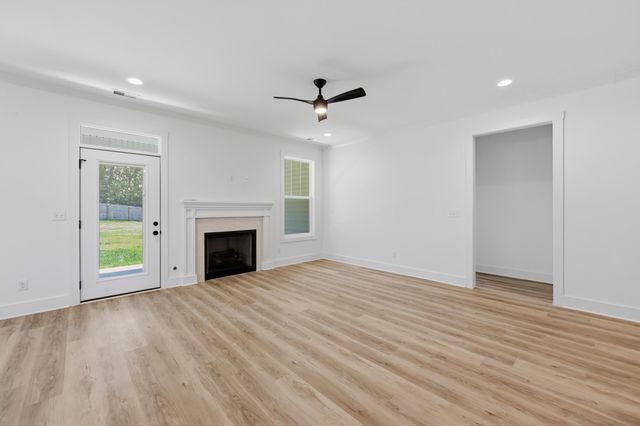 240 Harbor Village Drive, Georgetown, KY 40324