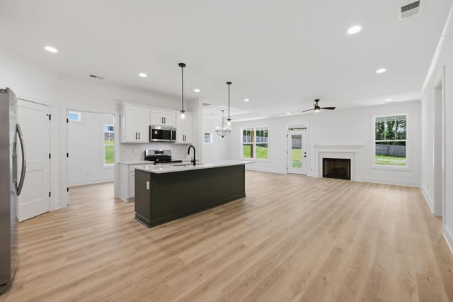 240 Harbor Village Drive, Georgetown, KY 40324