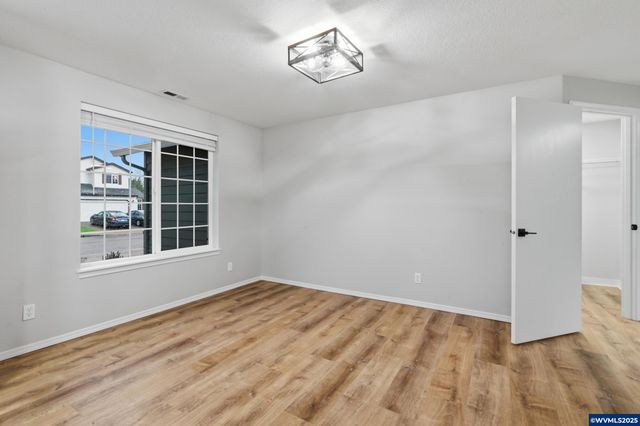 3063 30th Av SE, Albany, OR 97322