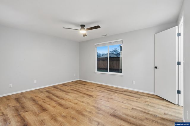 3063 30th Av SE, Albany, OR 97322