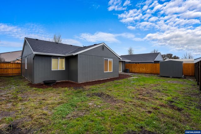 3063 30th Av SE, Albany, OR 97322