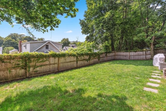 183 Whitwell St 1, Quincy, MA 02169