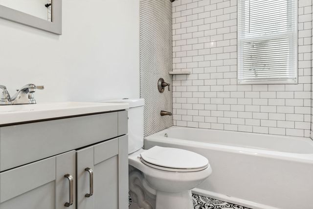 183 Whitwell St 1, Quincy, MA 02169