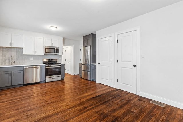183 Whitwell St 1, Quincy, MA 02169
