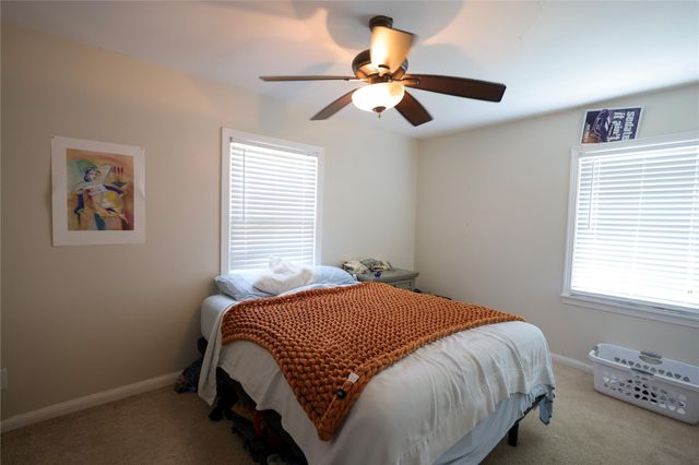 409 Center Way, Lake Jackson, TX 77566