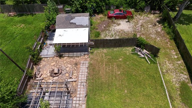 409 Center Way, Lake Jackson, TX 77566