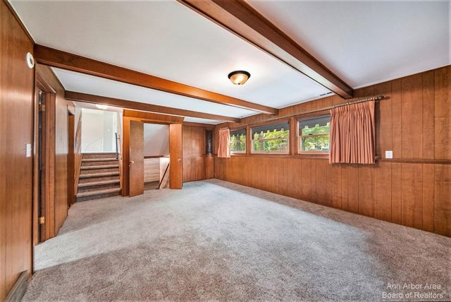 2923 Burlington Court, Ann Arbor, MI 48105