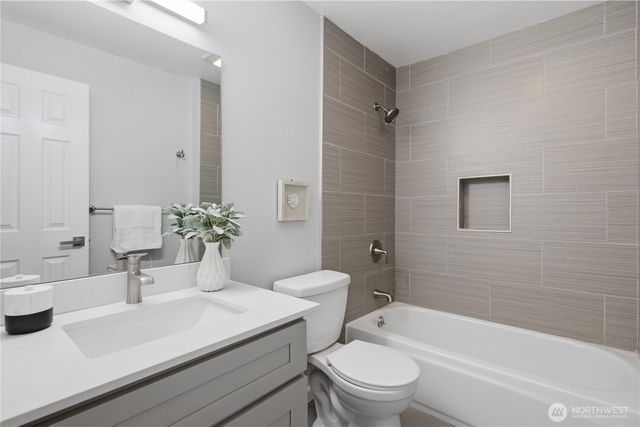 13413 NE 132nd St, Kirkland, WA 98034