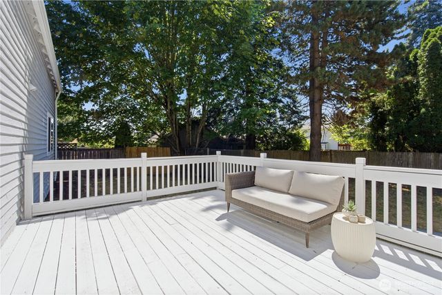 13413 NE 132nd St, Kirkland, WA 98034
