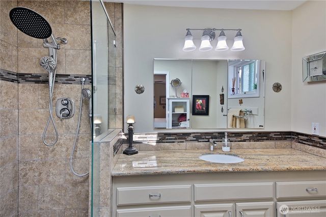 4104 Scatchet View Drive, Clinton, WA 98236