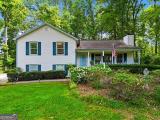 6166 Picketts Ridge NW, Acworth, GA 30101