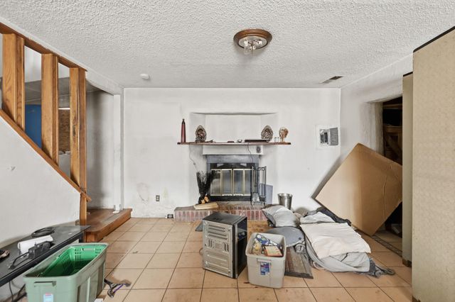 2335 Contreras Place NW, Albuquerque, NM 87104