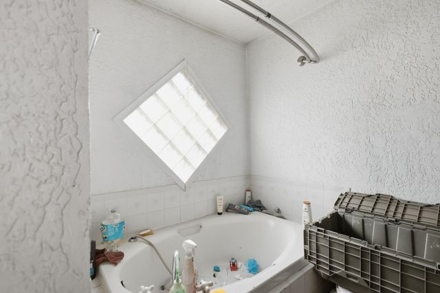 2335 Contreras Place NW, Albuquerque, NM 87104