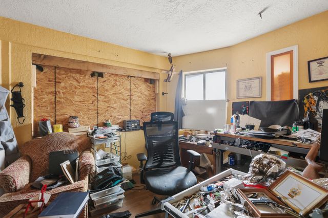 2335 Contreras Place NW, Albuquerque, NM 87104