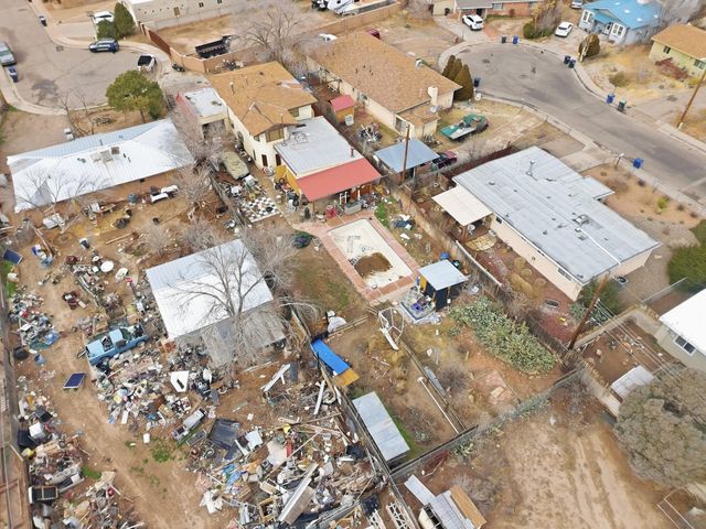 2335 Contreras Place NW, Albuquerque, NM 87104