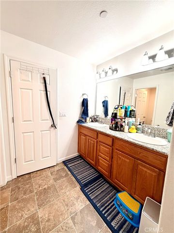 156 Harp Court, Merced, CA 95341