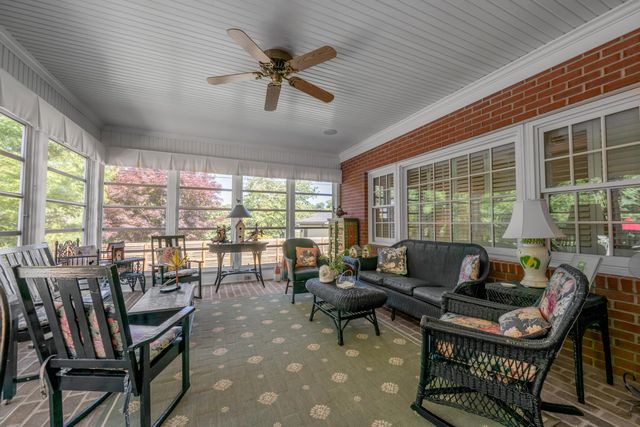 1960 Blairmore Road, Lexington, KY 40502