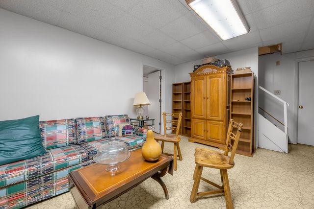 1960 Blairmore Road, Lexington, KY 40502