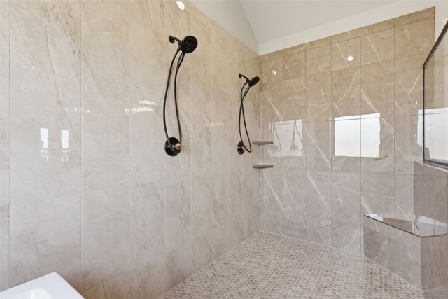 2006 Lindale Lane, Granbury, TX 76049