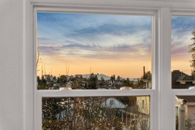 3081 23rd Avenue, Oakland, CA 94602