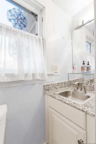 135 Panama, San Antonio, TX 78210