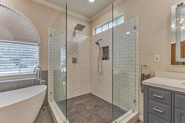 145 Park Way, Conroe, TX 77356