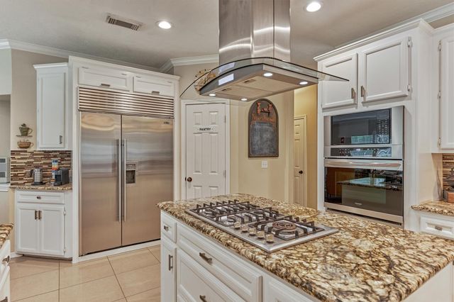 145 Park Way, Conroe, TX 77356