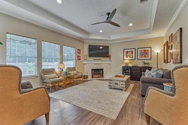 145 Park Way, Conroe, TX 77356