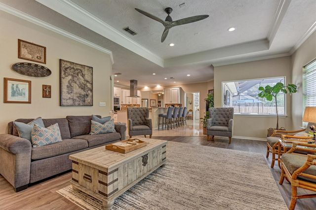 145 Park Way, Conroe, TX 77356