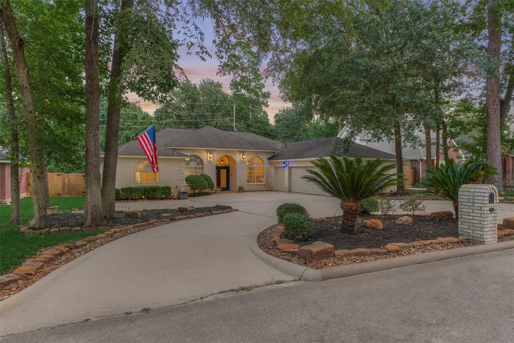 145 Park Way, Conroe, TX 77356